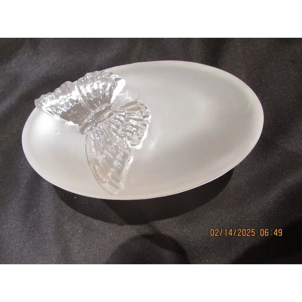 Butterfly trinket dish frosted pink glass made in Italy 3-d butterfly beautiful